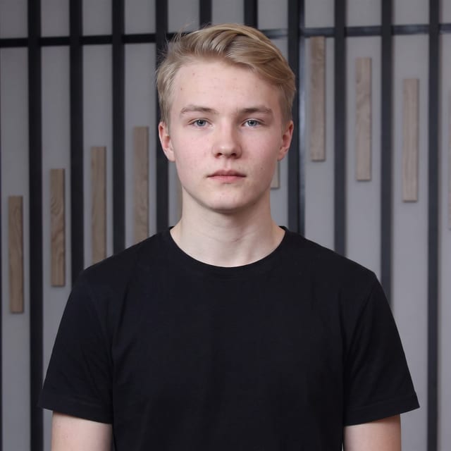 Дмитрий, младший специалист